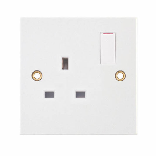 1 Gang White Switched Socket